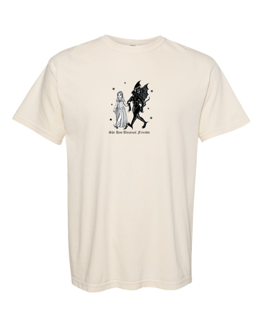 She has unusual friends T-shirt